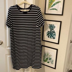 Old Navy t-shirt dress